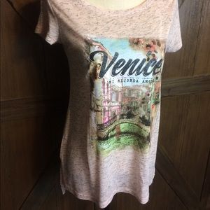 NWOT Venice T-Shirt Size L